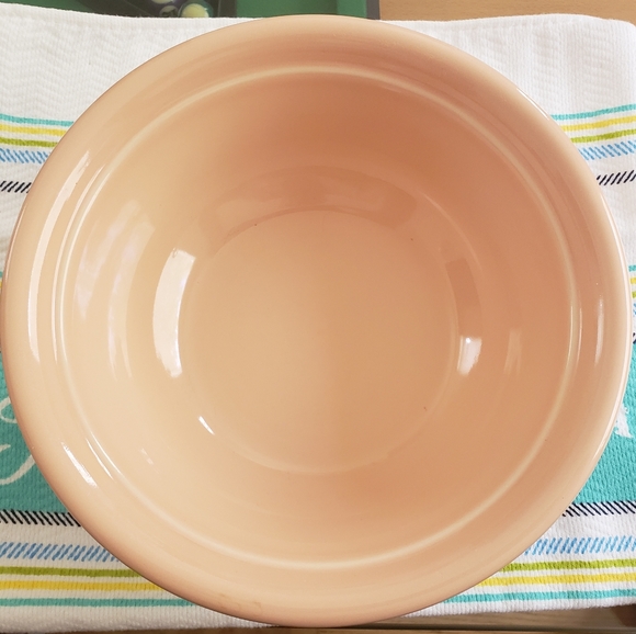 Fiesta Apricot Covered Casserole Dish - Picture 6 of 8